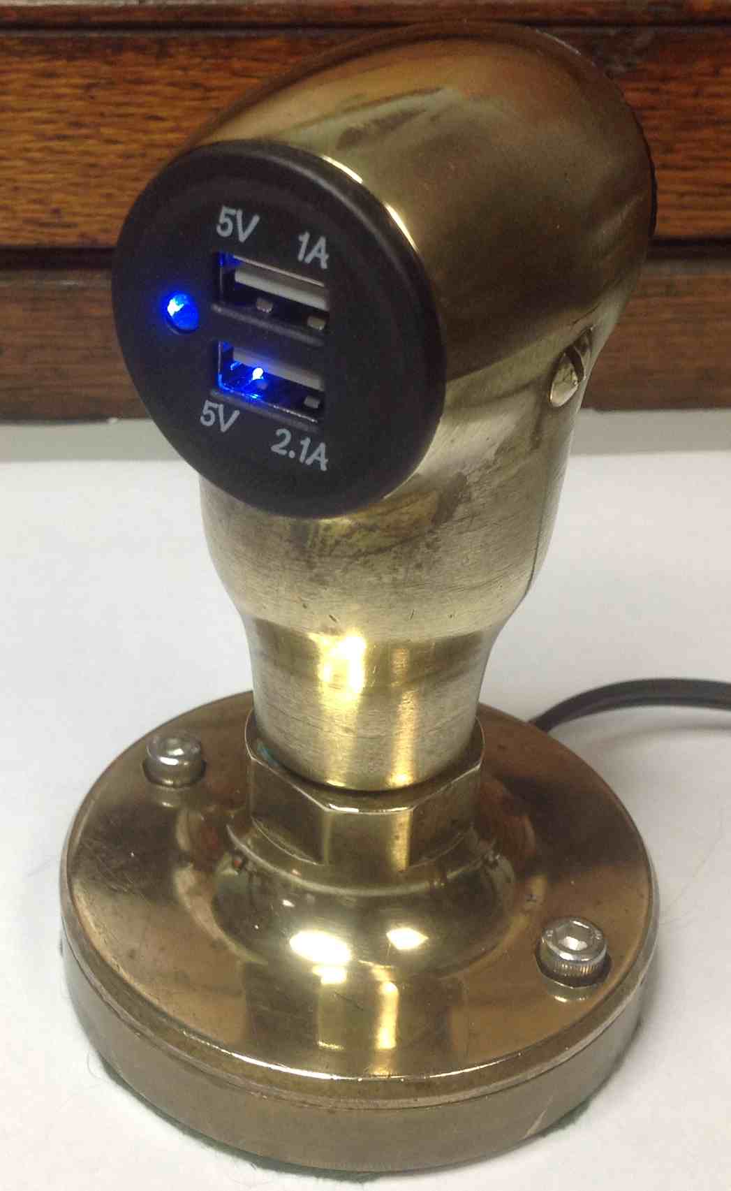 A very old USB charger. SmokStak